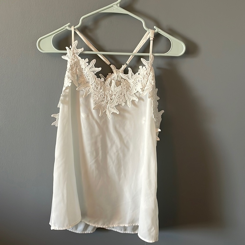 Floral accent a tank top